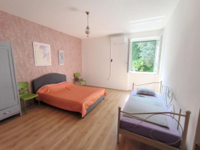 Bright and Colourful Apartment Luce -Sandy beach